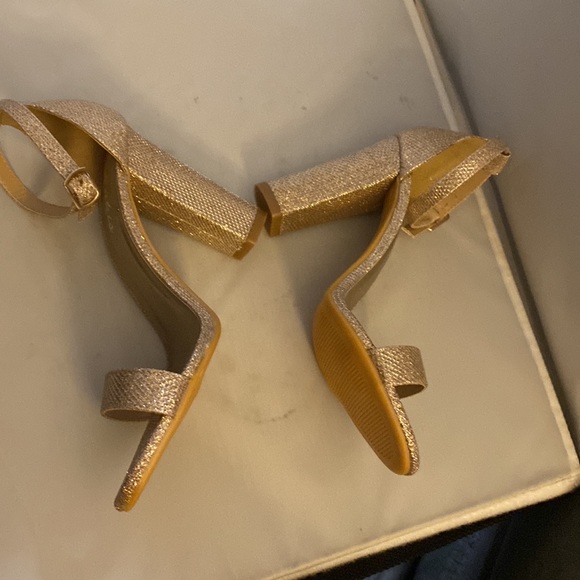 arkis heels shoes Size 6.5 B (M) - Picture 2 of 7